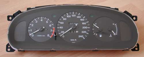 Tachoeinheit frontal.jpg